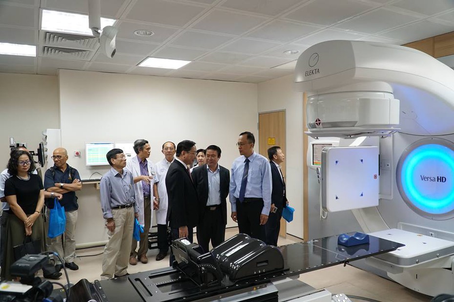 Bệnh nhân ung thư có cơ hội chữa trị bằng kỹ thuật hàng đầu thế giới