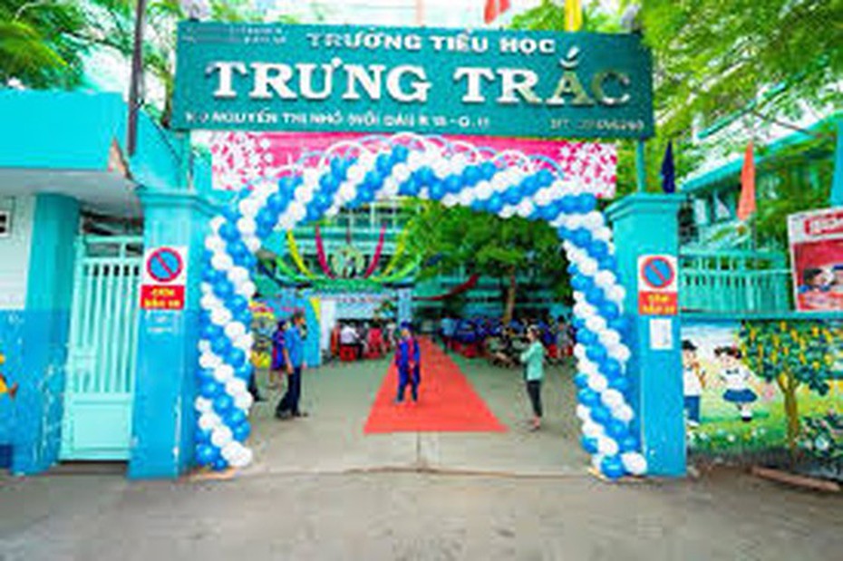 TP.HCM: 22 học sinh tiểu học nhập viện nghi ngộ độc thực phẩm