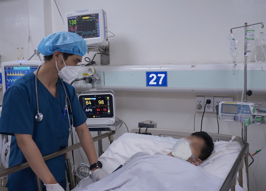 Tp.HCM: Nhiều bệnh nhân nhập viện cấp cứu vì ngộ độc rượu