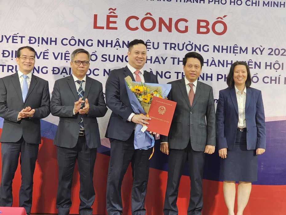 Trường Đại học Ngân hàng Tp.HCM có hiệu trưởng mới