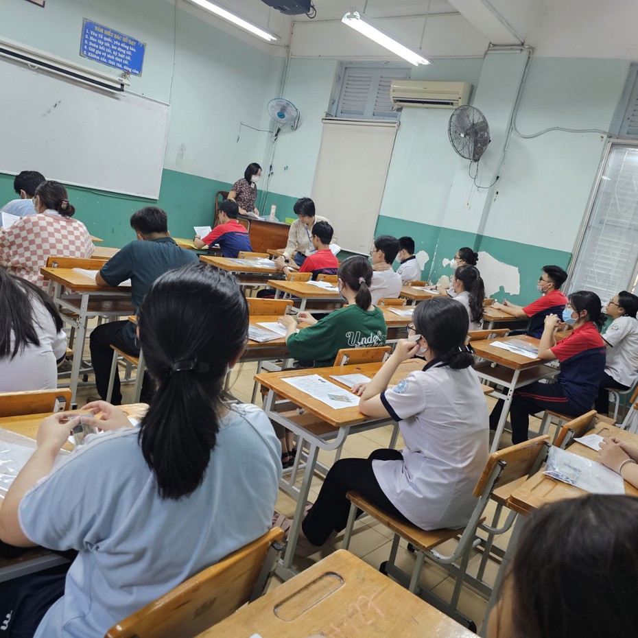 Tp.HCM: Điểm chuẩn tuyển sinh lớp 10 tăng như dự đoán