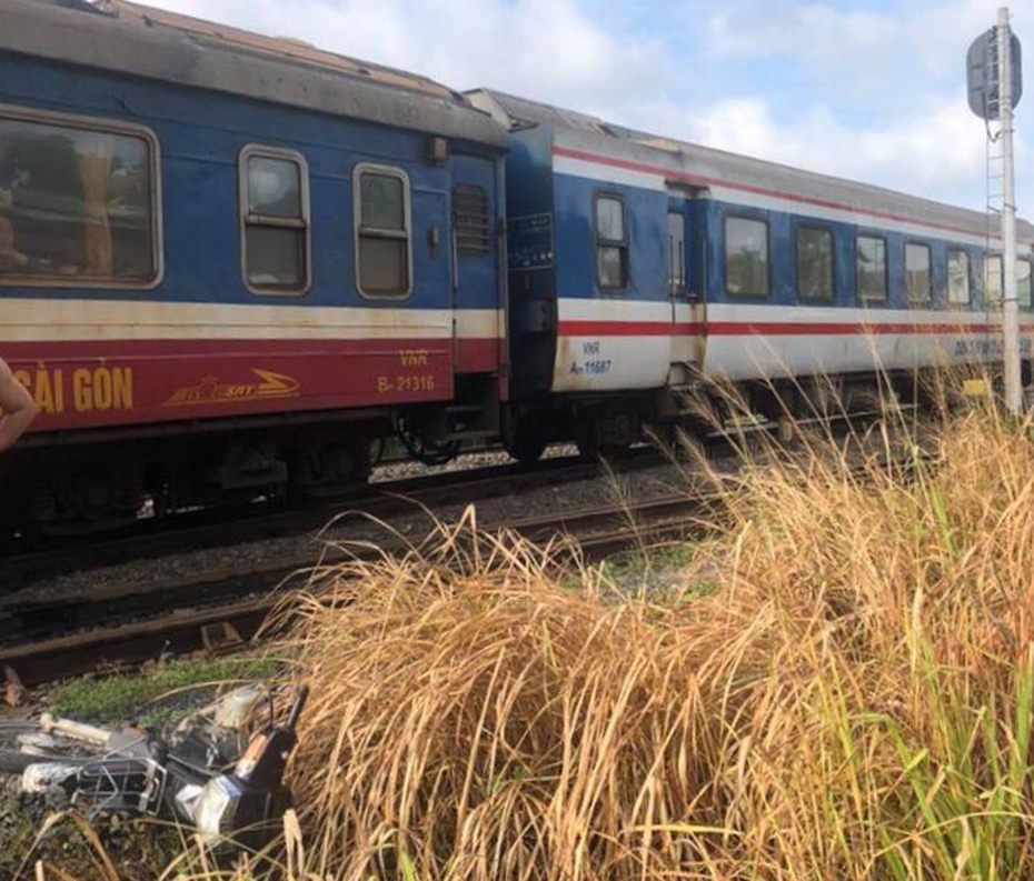 Băng qua đường sắt, người đàn ông bị tàu đâm tử vong