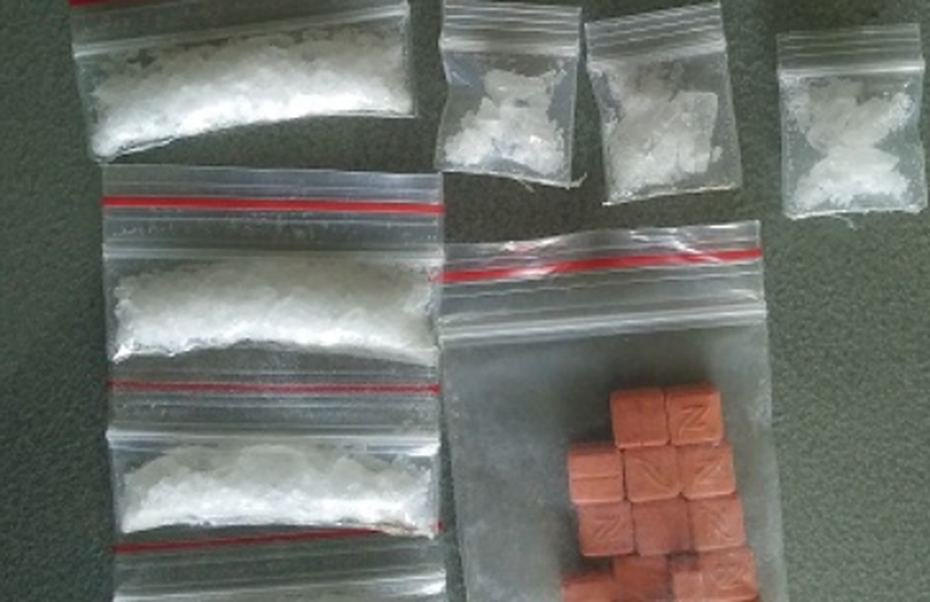 Bắt giữ 3 đối tượng đang giao dịch mua bán ma túy