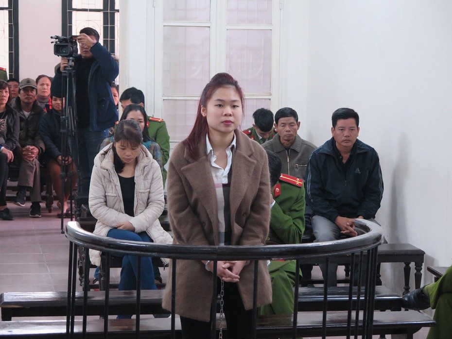 Thiếu nữ vung dao đoạt mạng người yêu vì bị trêu chọc lĩnh án