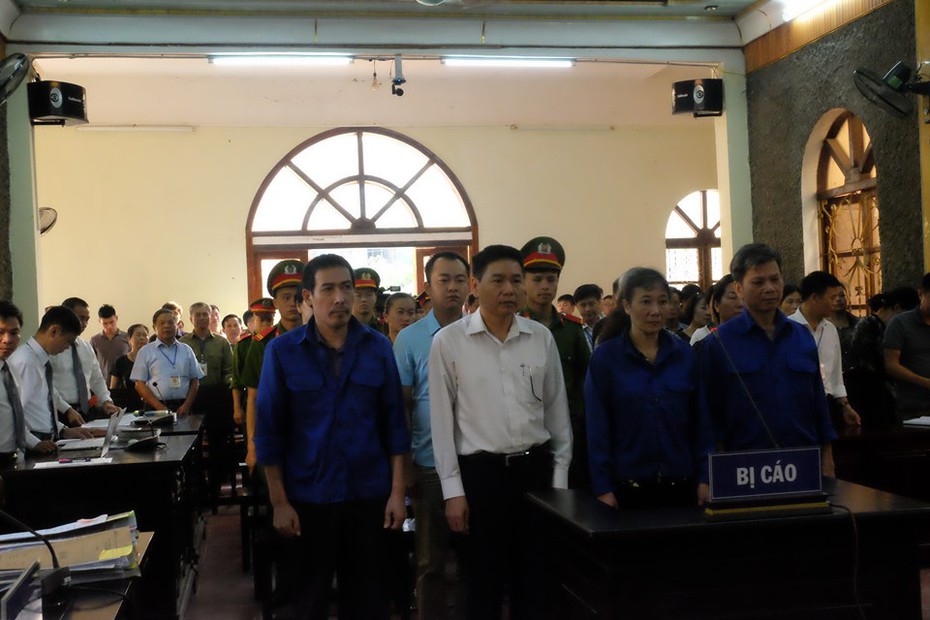 Đề nghị “áp giải” nguyên Giám đốc Sở GD&ĐT tỉnh Sơn La đến phiên xử vụ gian lận điểm thi