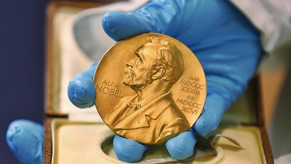 Nobel Kinh tế 2022 và vai trò của ngân hàng trong khủng hoảng tài chính