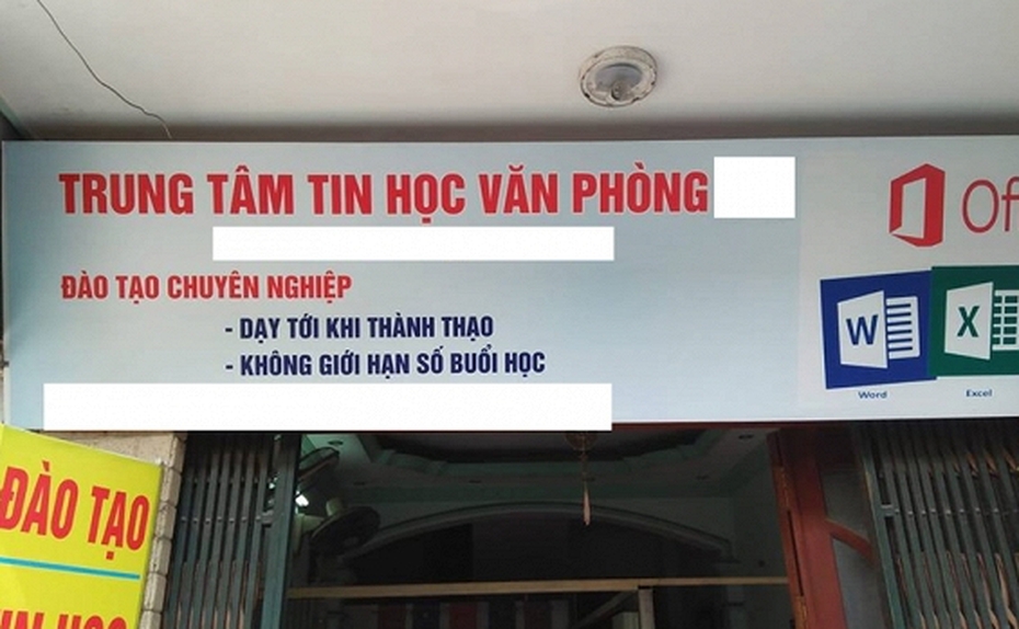 Công an vào cuộc xác minh vụ nữ sinh trường Báo chí tố chủ trung tâm tin học sàm sỡ