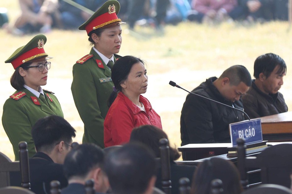 Xét xử vụ nữ sinh giao gà: Bùi Thị Kim Thu bất ngờ phản cung, nói từng nhận tội do “thần kinh không bình thường”