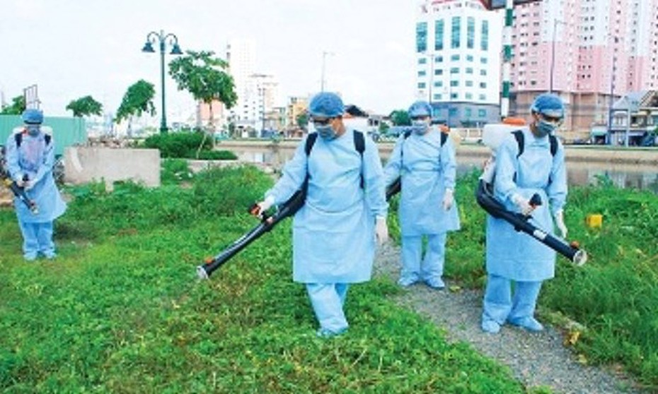 Sốt xuất huyết hoành hành ở Hà Nội nhưng các phường vẫn bình chân như vại