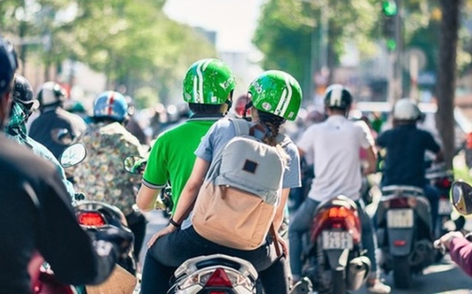 Đã ra quyết định xử phạt hành chính lái xe GrabBike quấy rối tình dục bé gái bằng lời nói