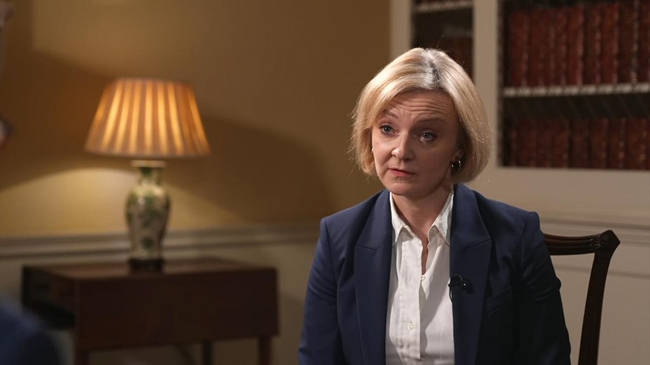 Lời xin lỗi của Thủ tướng Anh Liz Truss và những tiếng nói ủng hộ