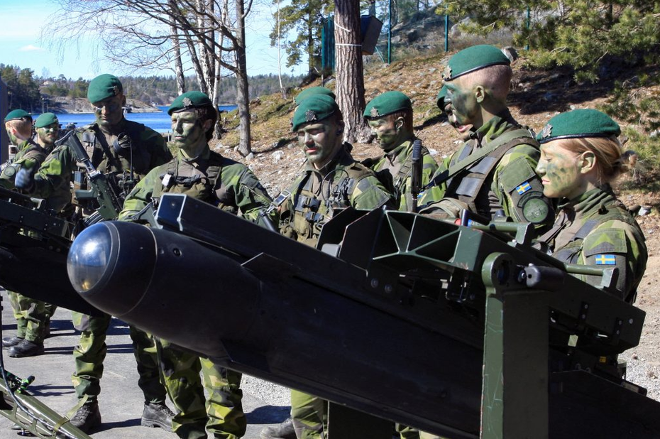 NATO đối trọng với Nga ra sao sau khi kết nạp Thụy Điển và Phần Lan?