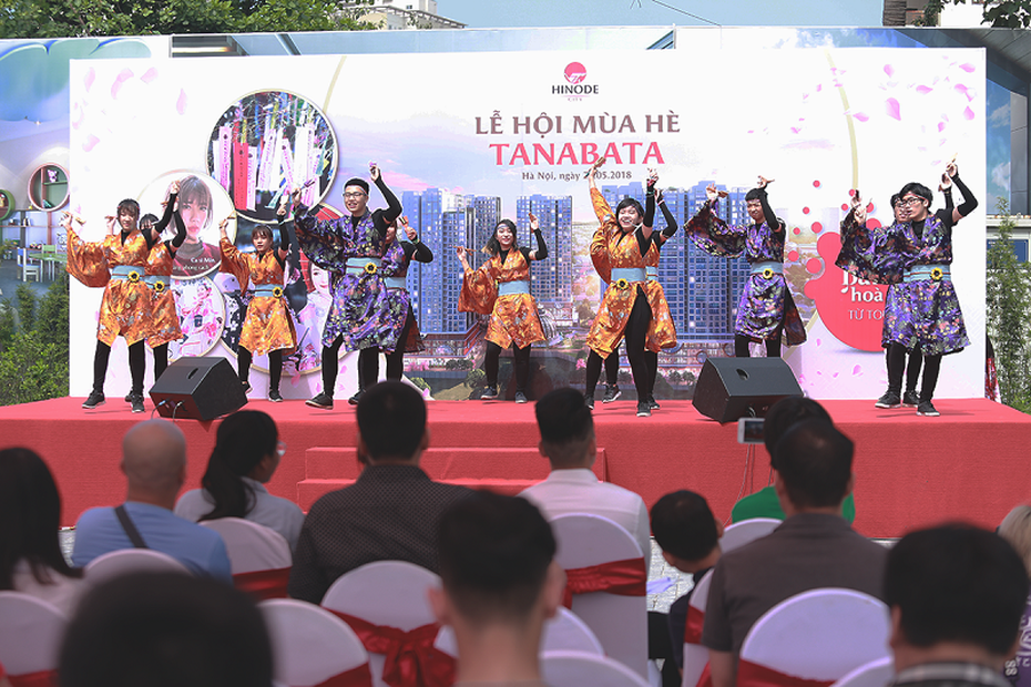 Lễ hội mùa hè Tanabata tại Hinode City thu hút khách tham dự