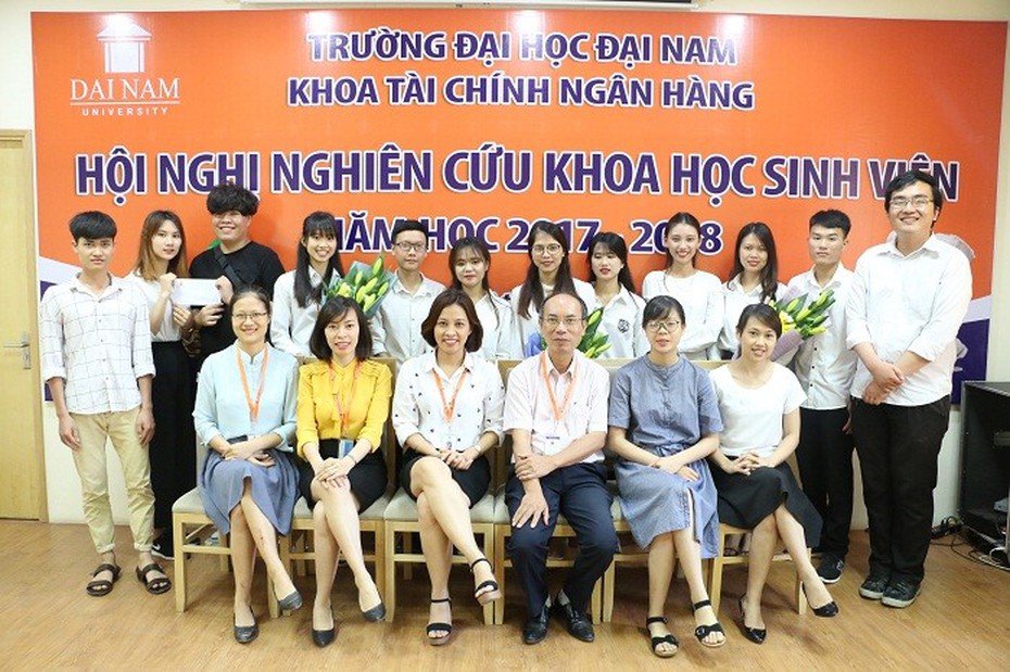 ĐH Đại Nam: Khoa TC - NH chú trọng hoạt động nghiên cứu khoa học trong sinh viên