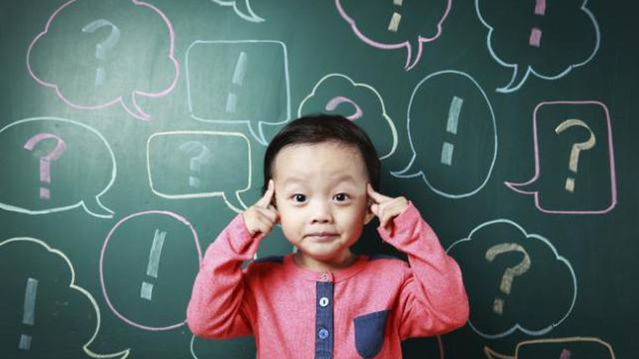 Trẻ chậm phát triển trí tuệ, nhận biết sớm – giảm bớt gánh nặng can thiệp cho bố mẹ về sau
