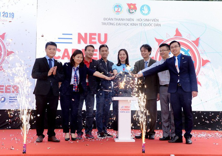 Tân Á Đại Thành mang đến nhiều cơ hội việc làm tại NEU CAREER EXPO 2019