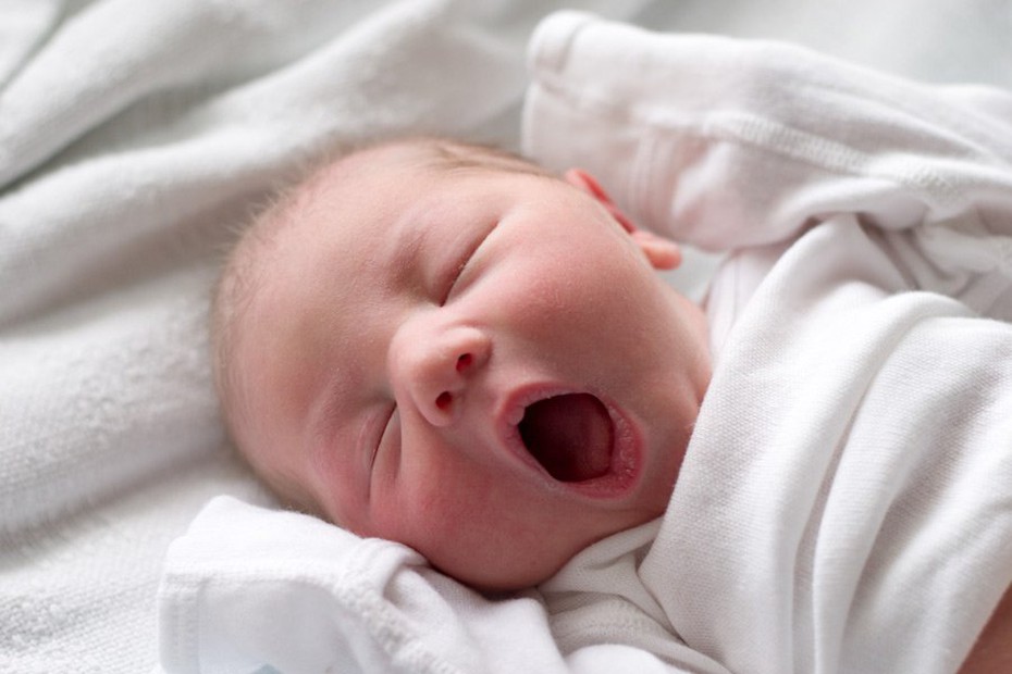 Những dấu hiệu trẻ sơ sinh bị cảm lạnh và cách chăm sóc trẻ mà bạn cần phải biết