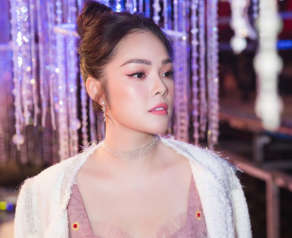 Dừng bước ở Tình Bolero, Dương Cẩm Lynh bất ngờ làm cố vấn cuộc thi “Ngôi sao Tiếng hát Đại dương”