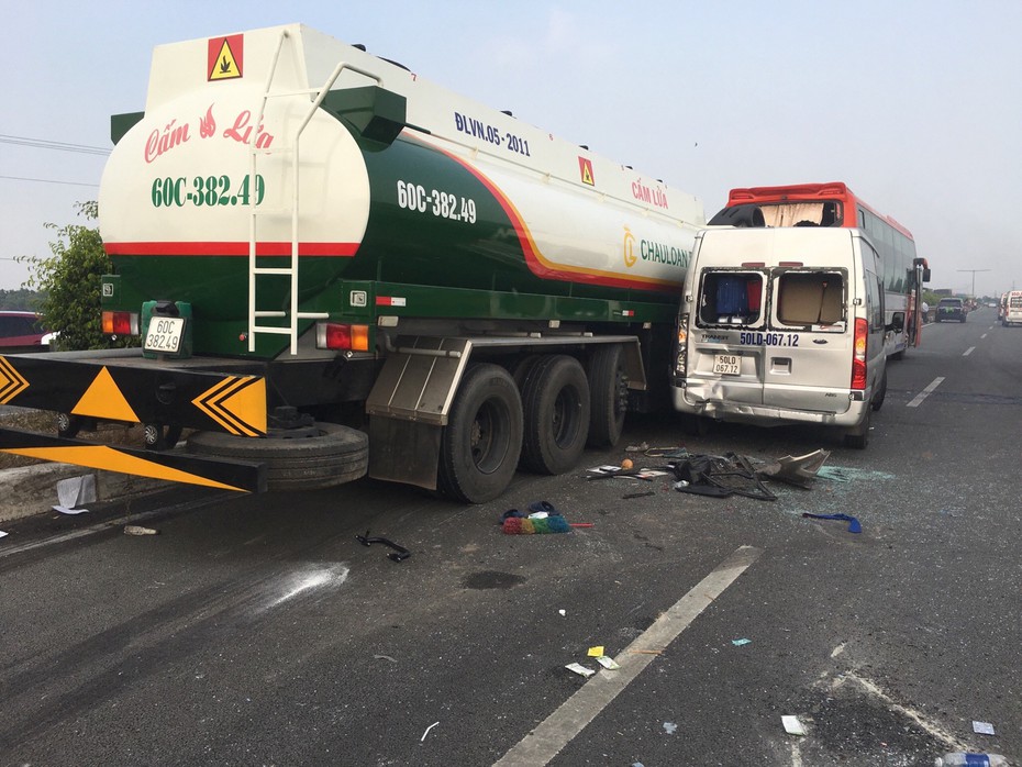 Tai nạn nghiêm trọng trên cao tốc Long Thành-Dầu Giây, 4 người nguy kịch