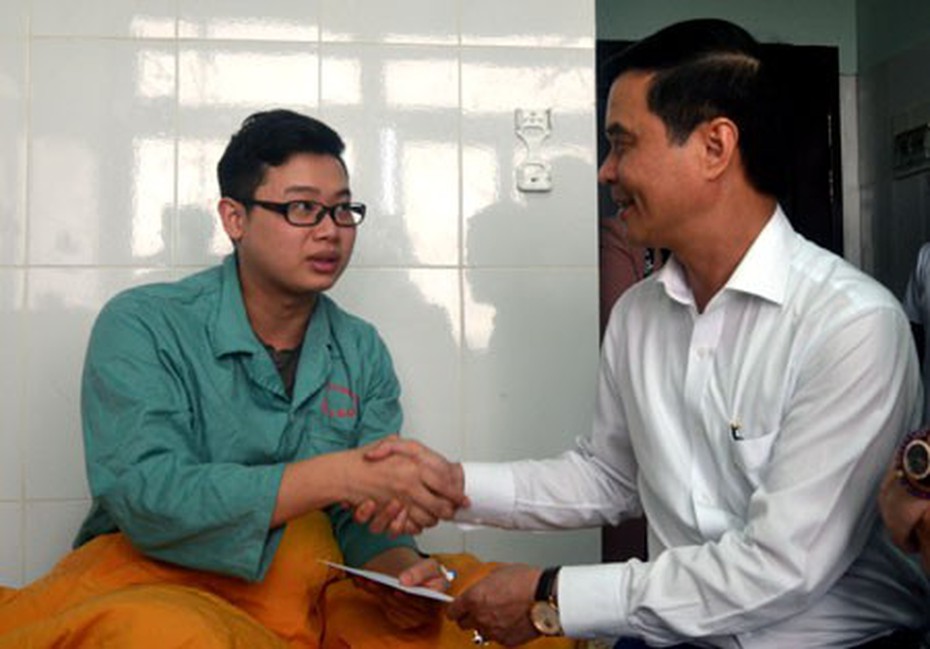 Khởi tố vụ án hành hung bác sĩ ở Yên Bái