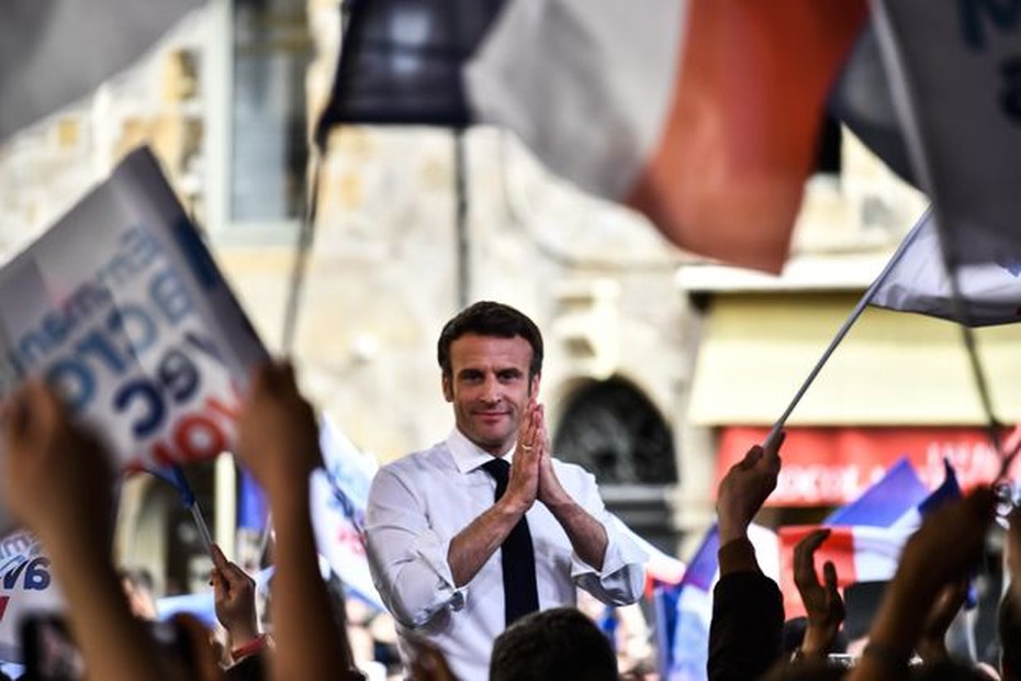 Tổng thống Macron: "Không để người dân nào ở Pháp bị bỏ lại phía sau"