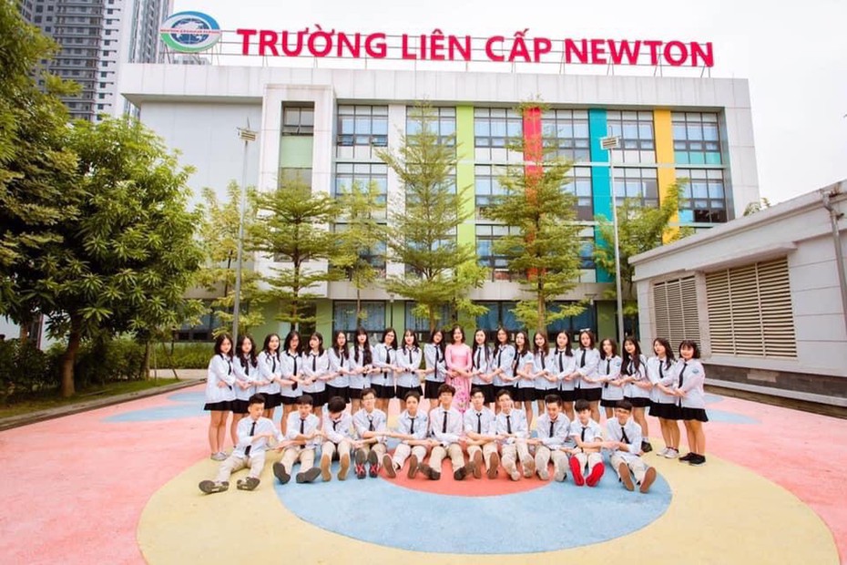 Học sinh trường Newton đứng đầu đỗ trường chuyên và thi vào lớp 10