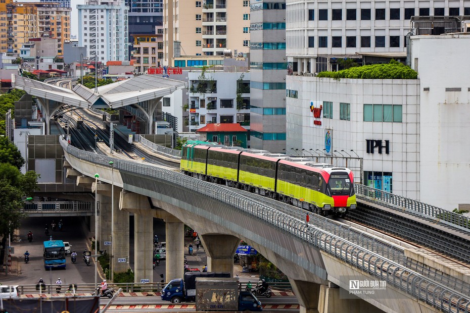 Ảnh: Tàu Nhổn - ga Hà Nội thử nghiệm xuyên suốt toàn tuyến trên cao