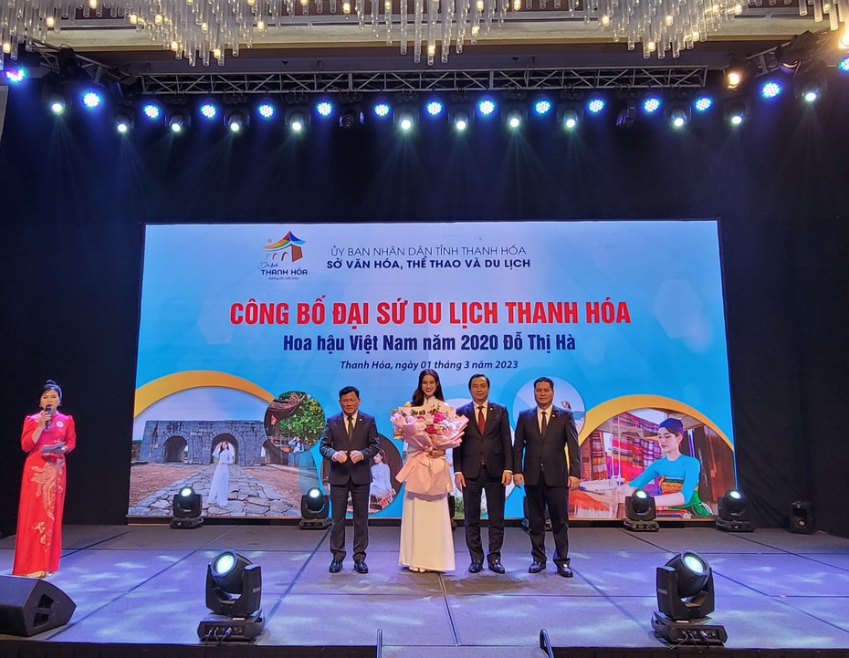 Hoa hậu Đỗ Thị Hà tham dự Hội nghị xúc tiến du lịch Thanh – Nghệ - Tĩnh