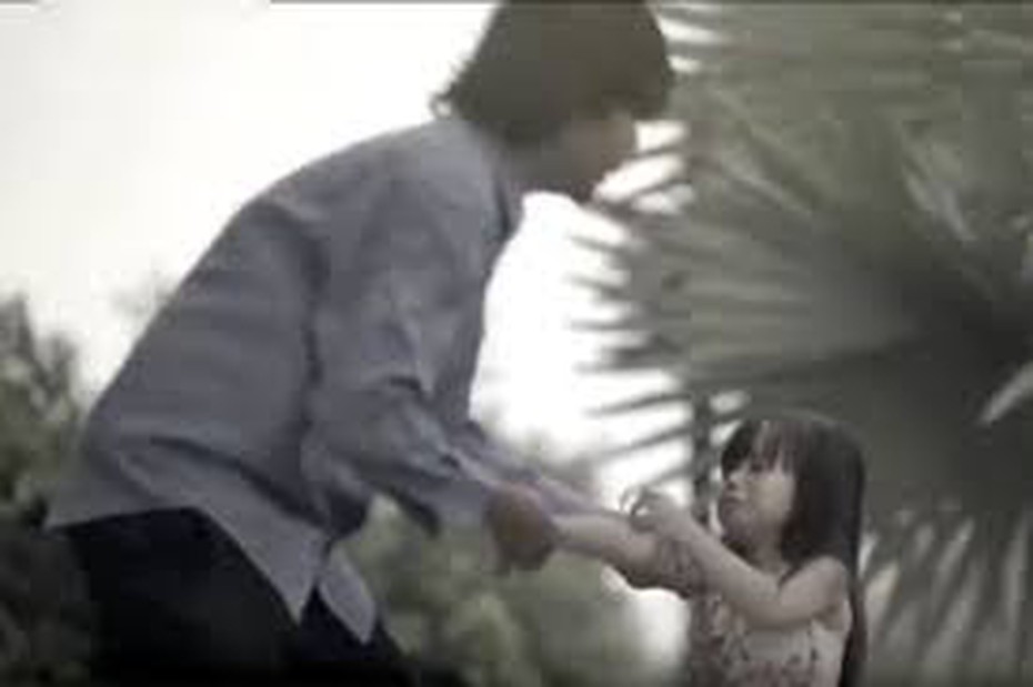 Bé gái nhanh trí thoát thân khiến kẻ hiếp dâm bị bắt