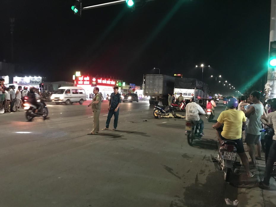 Thiếu niên 16 tuổi tử vong thương tâm vì xe tải cán