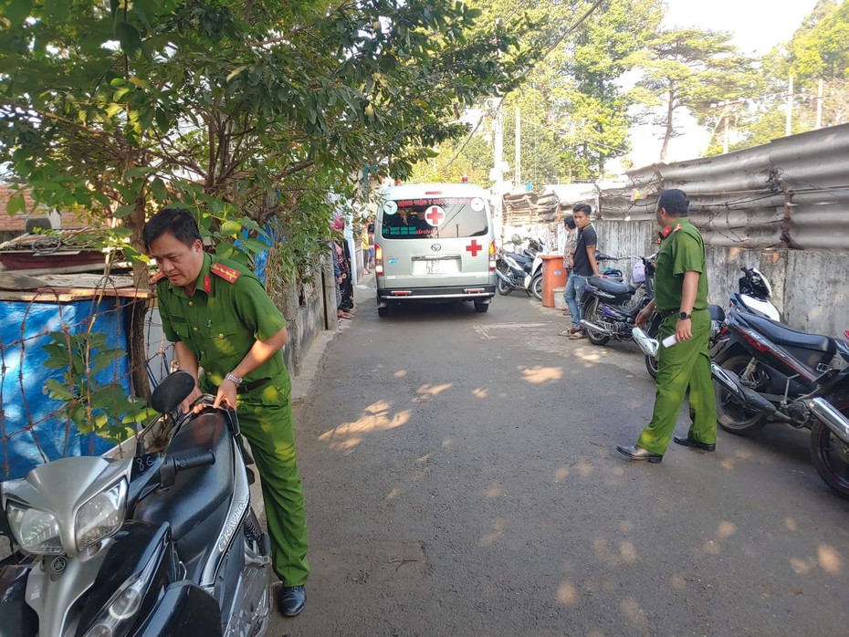 Công an lên tiếng nghi vấn có kẻ ném bom xăng đòi nợ khiến 5 người trong gia đình chết cháy