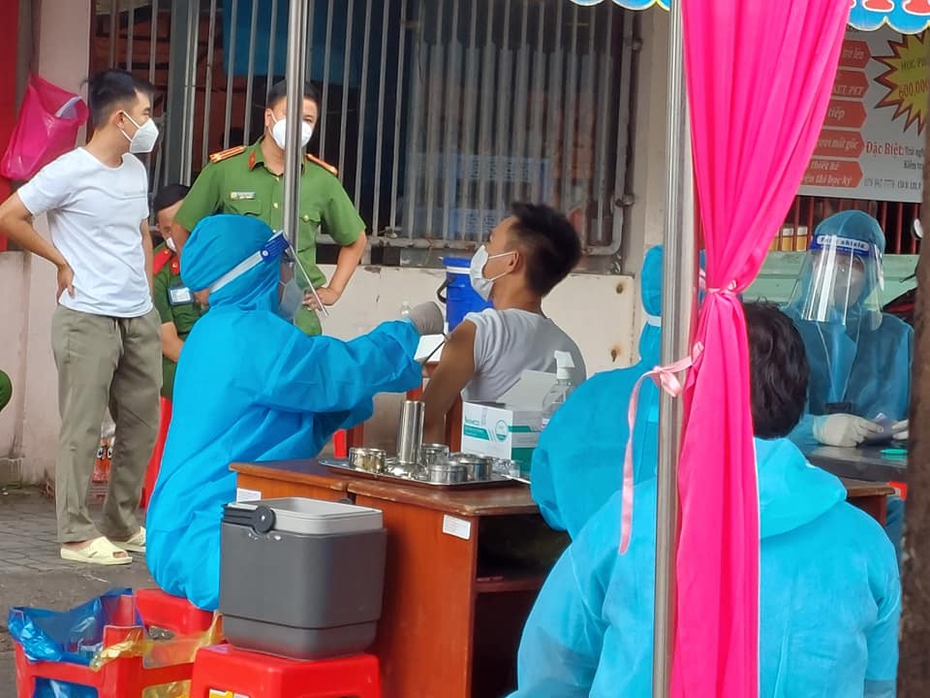 Bình Dương sẽ tiêm vắc-xin cho người ngoại tỉnh quay lại làm việc