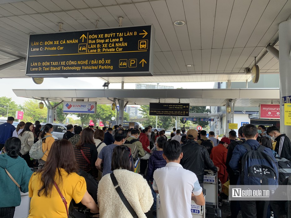 Cảng hàng không Tân Sơn Nhất đề xuất tiếp tục khai thác bãi đệm taxi