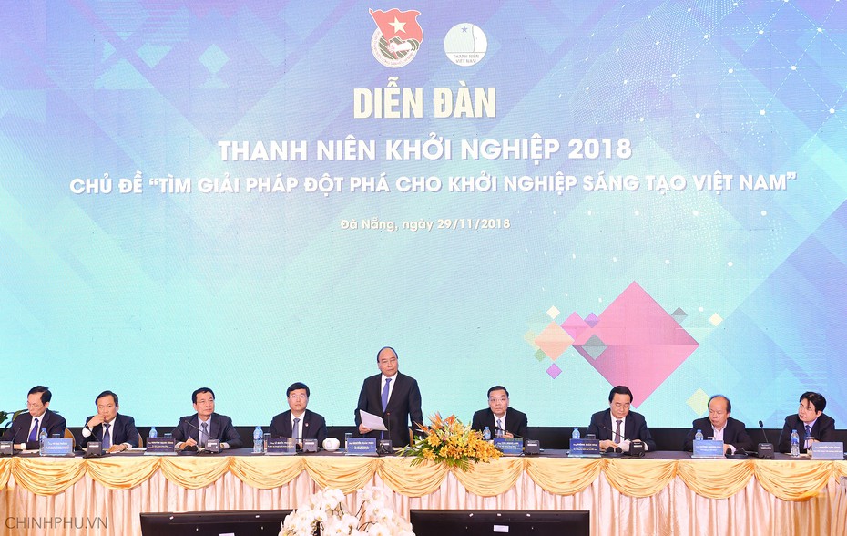 Thủ tướng dự diễn đàn thanh niên khởi nghiệp