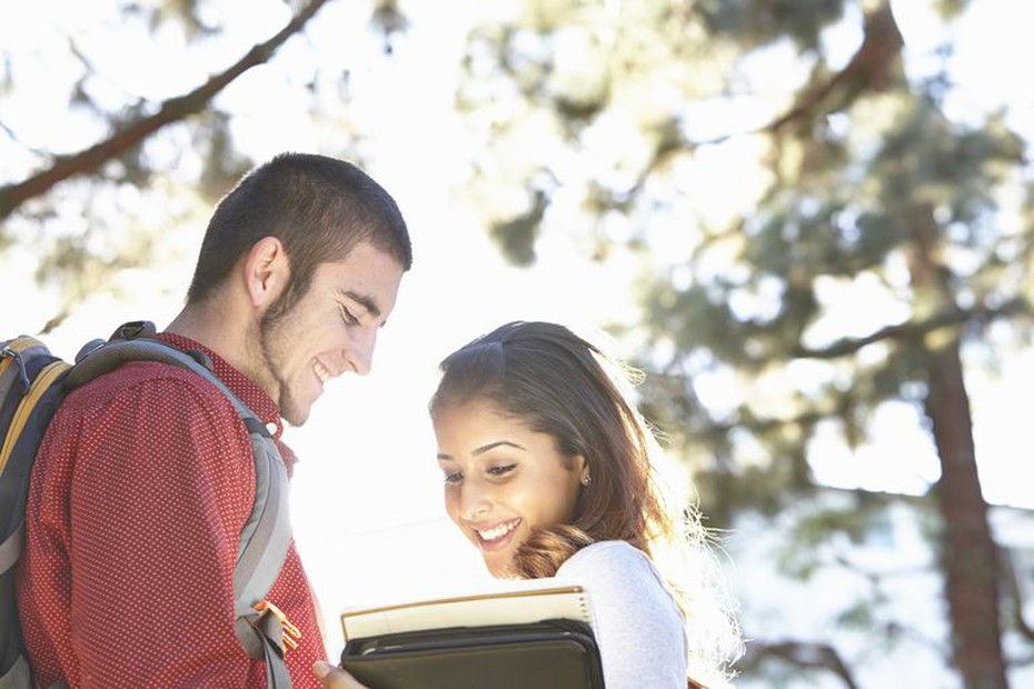 Ngày 28/11/2019 của 12 cung hoàng đạo: Bảo Bình bất chợt "cảm nắng" ai đó, Nhân Mã cố gắng chế ngự ngọn lửa tức giận