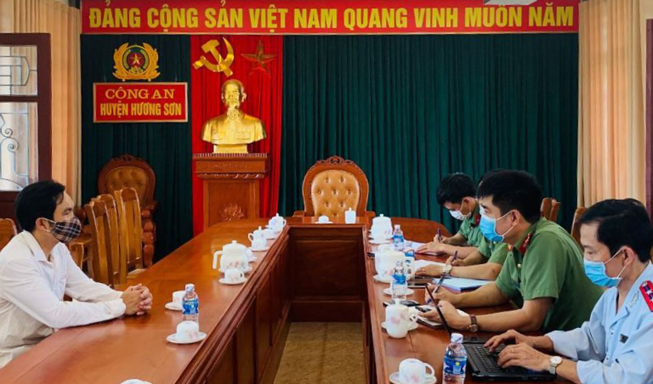 Đăng tin sai sự thật, xuyên tạc trên Facebook, thầy giáo bị phạt 10 triệu đồng