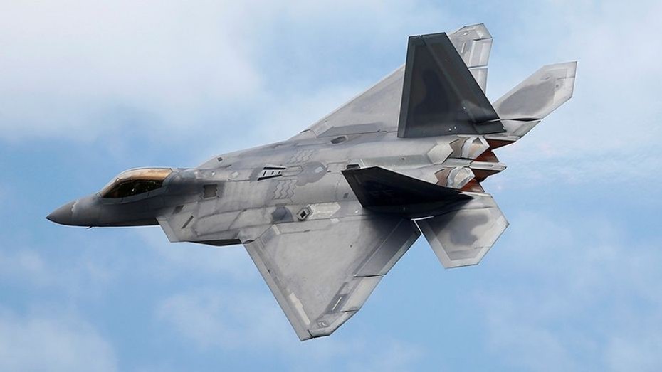 Syria: Nga đáp trả vụ F-22 và Su-25 đụng độ ở Mayadin