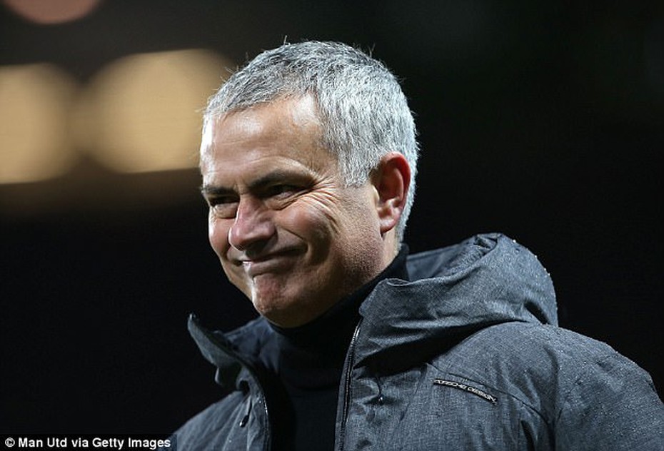 MU thắng "rùa", Mourinho viện cớ tinh thần để che lấp chuyên môn