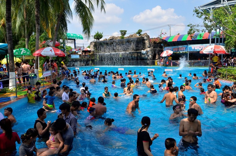 Đầm Sen làm ăn ra sao trước khi bị "tuýt còi" vì chống dịch hời hợt?