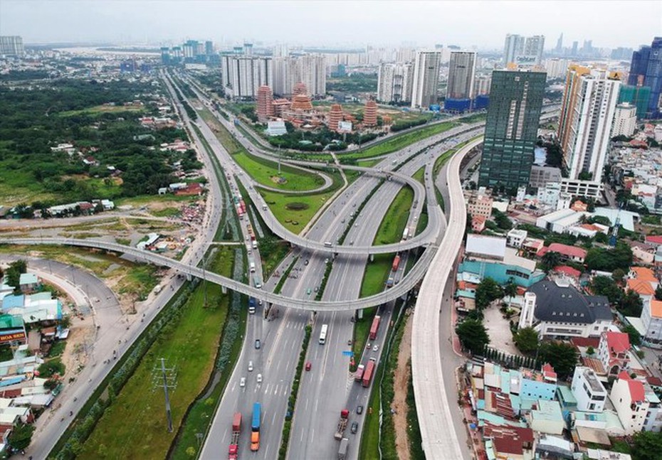 Lún sâu trong vũng nợ 22.000 tỷ, CII "tung chiêu" gì để đưa nợ về 0?