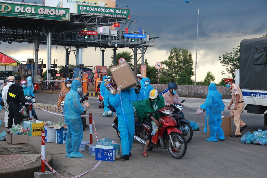 Đắk Nông: Tạm dừng hoạt động trạm thu phí để phòng chống dịch Covid-19