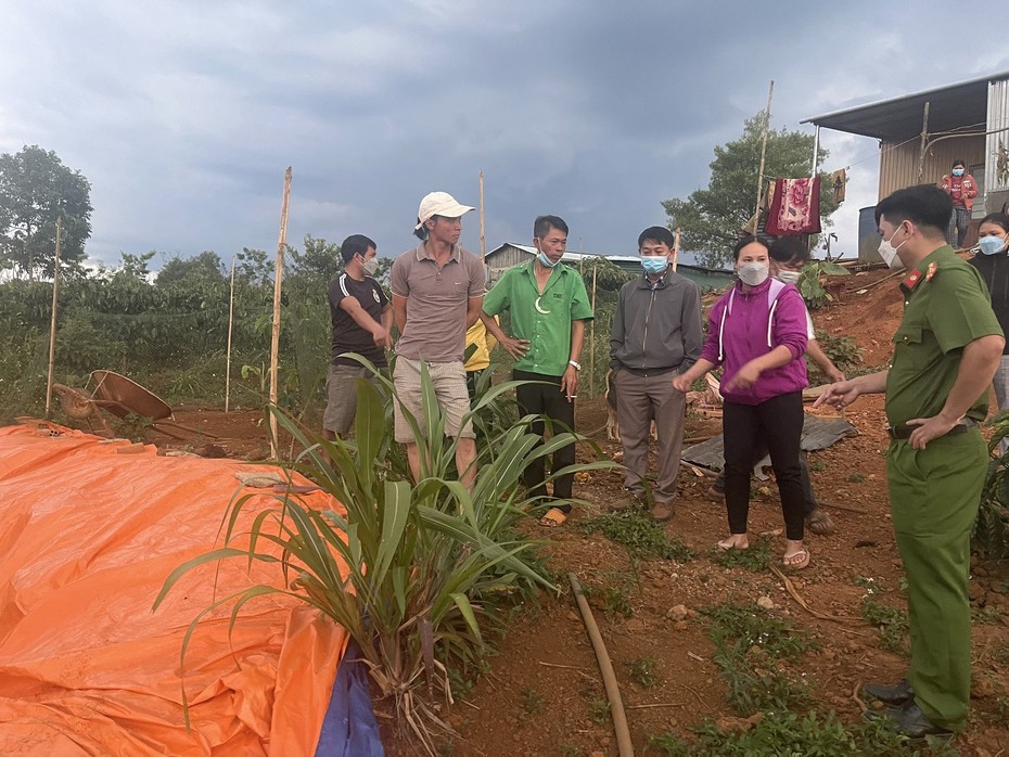 Đắk Nông: 2 cháu bé đuối nước thương tâm dưới hồ tự tạo