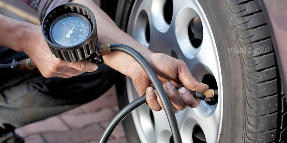 Tai nạn nổ lốp xe rùa, bé trai 14 tuổi phải phẫu thuật múc bỏ nhãn cầu