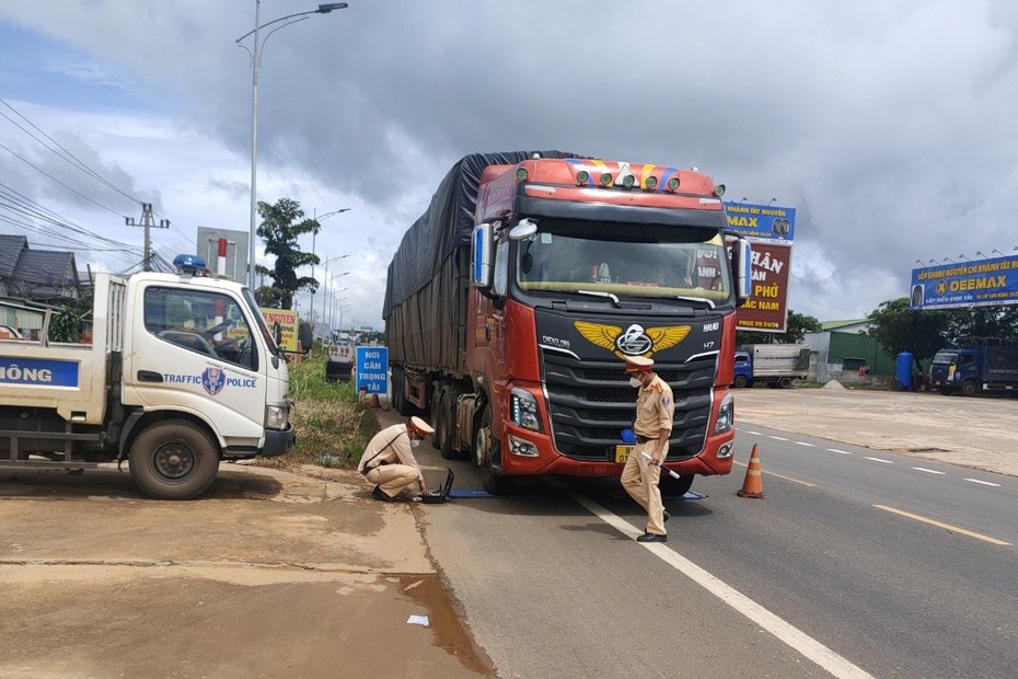 CSGT Đắk Nông quyết liệt xử lý tải trọng, cơi nới, cải tạo phương tiện