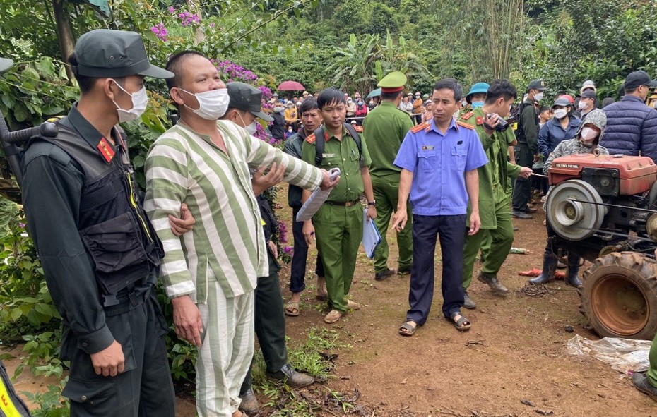 Thực nghiệm hiện trường vụ giết người, đốt xác phi tang ở Đắk Nông