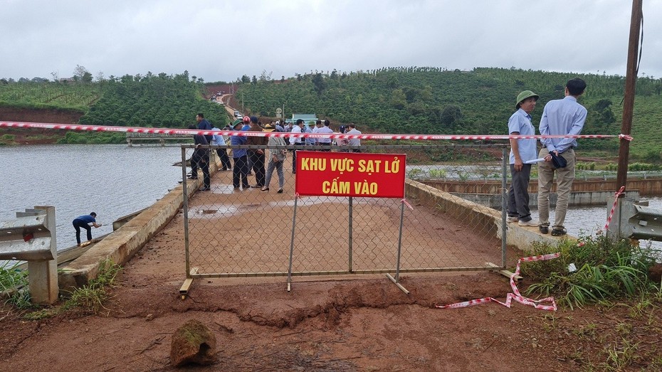 Vụ đập thủy lợi có nguy cơ vỡ: Đề nghị công bố tình huống khẩn cấp