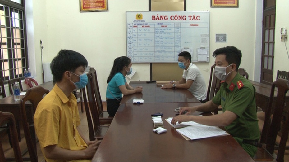 Thừa Thiên - Huế: Khởi tố đôi nam nữ ghi lô đề cho con bạc