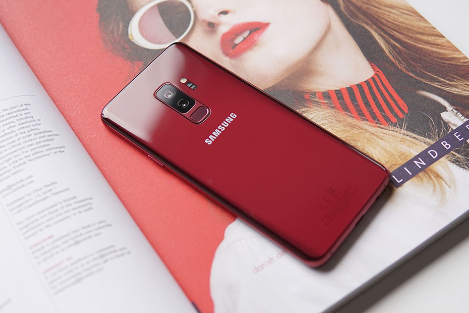 Điểm ấn tượng trên Samsung Galaxy S9 Plus phiên bản Red Burgundy