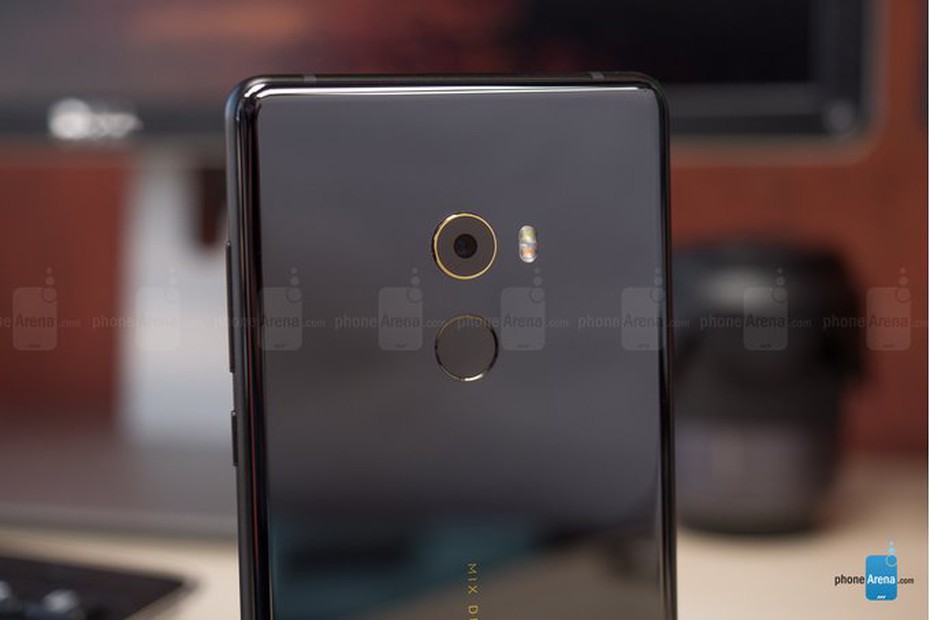 Mi Mix 3 có giá từ 11 triệu đồng, ra mắt thêm phiên bản Ferrari