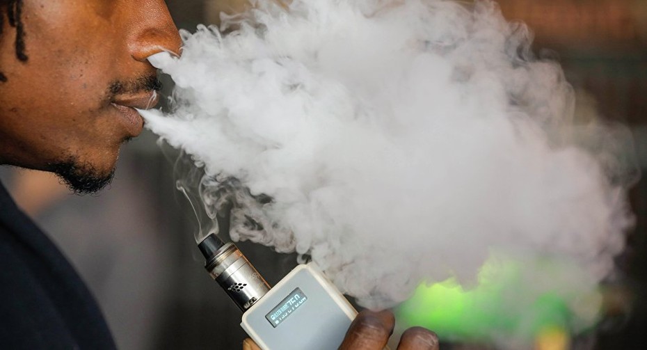 Mỹ báo động vì thuốc lá điện tử: Hơn 1000 ca mắc bệnh phổi, 18 người tử vong